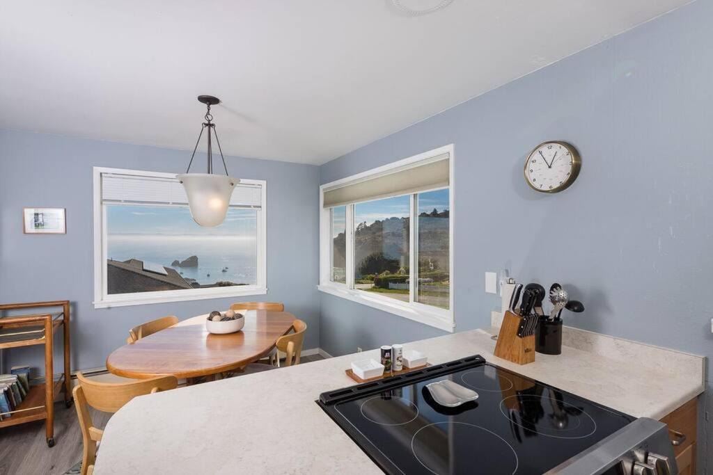 Ocean View Village Condo With Trails To Beaches Trinidad Exterior photo