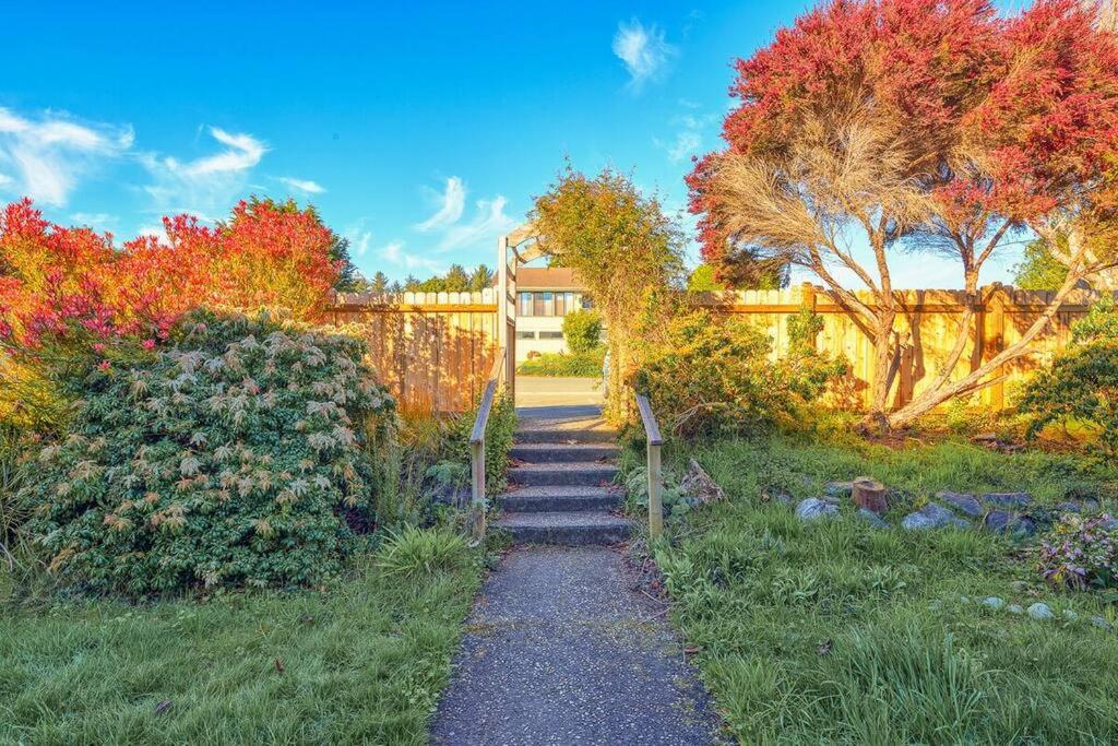 Ocean View Village Condo With Trails To Beaches Trinidad Exterior photo